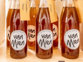 In onze eetwinkel vind je diverse huisgemaakte producten groter tonen
